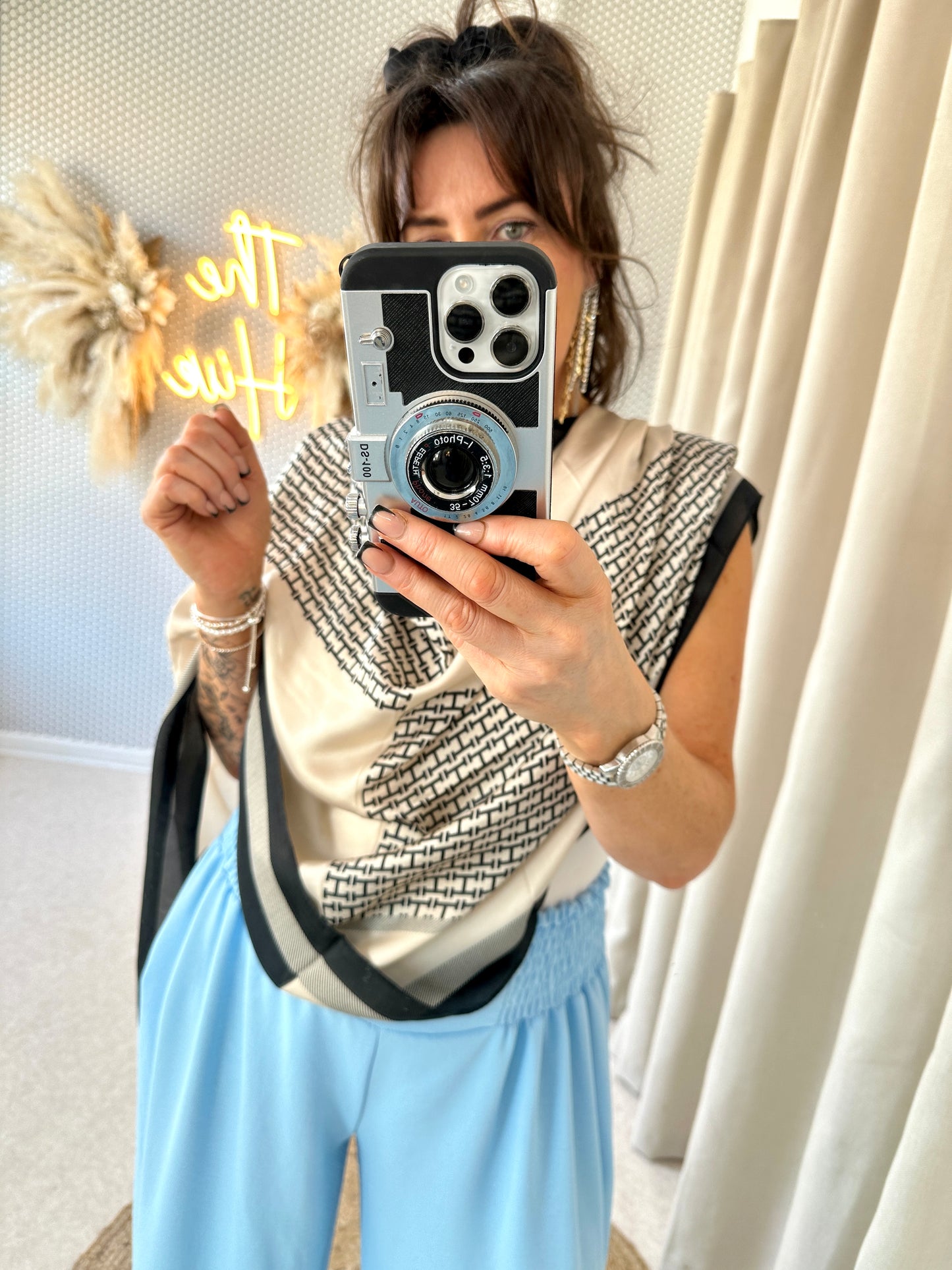 HILTON SCARF