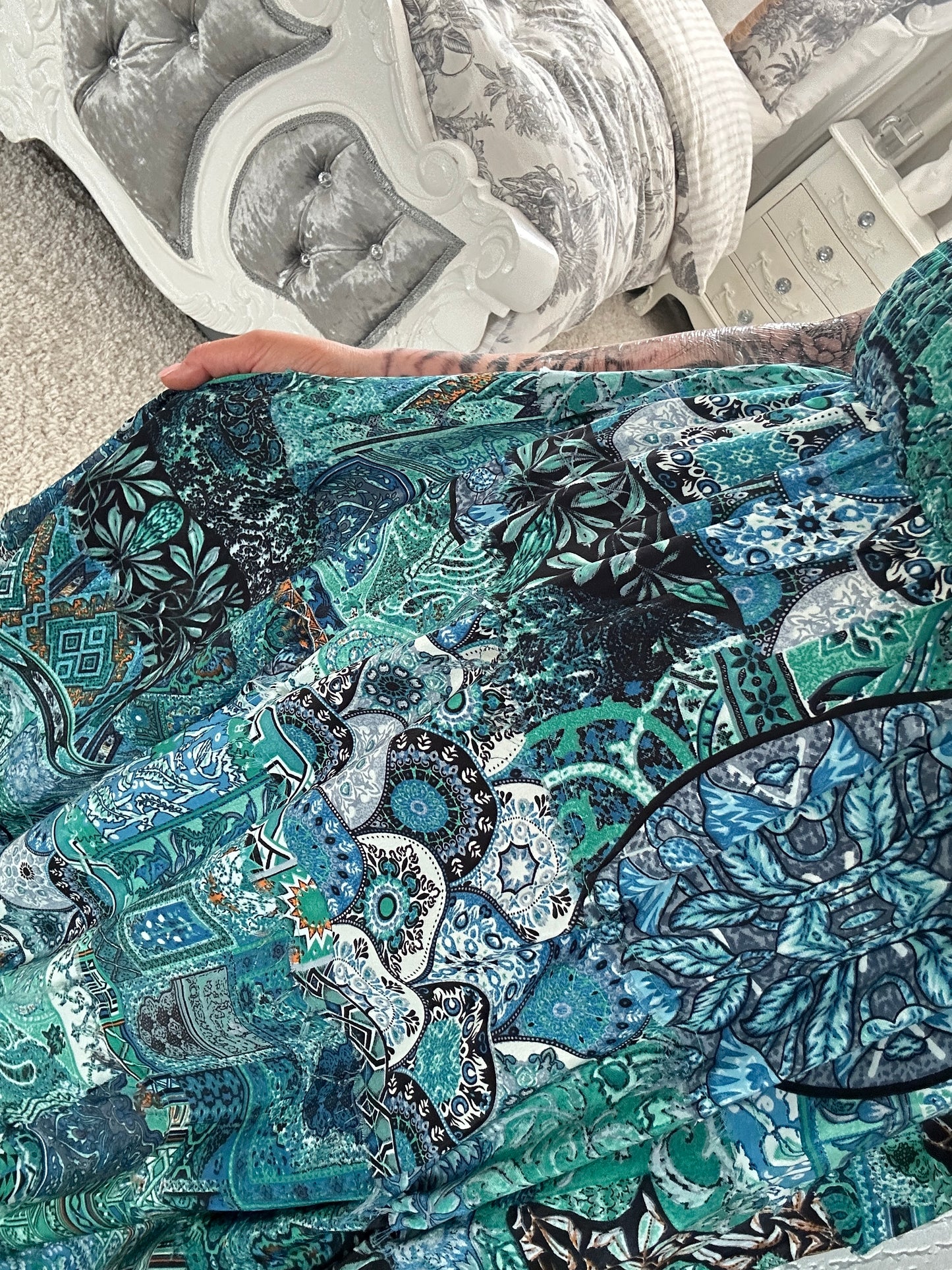BOMBAY BLUE